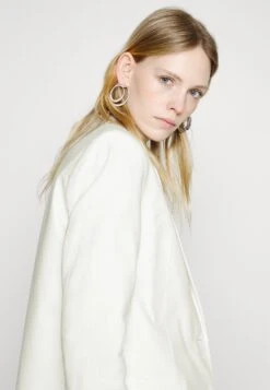 MICHAEL Michael Kors Mensy- Blazer - White 13 MICHAEL Michael Kors Mensy- Blazer - White -MICHAEL Michael Kors bc3a660b90304f38a00b0a5d27432c84