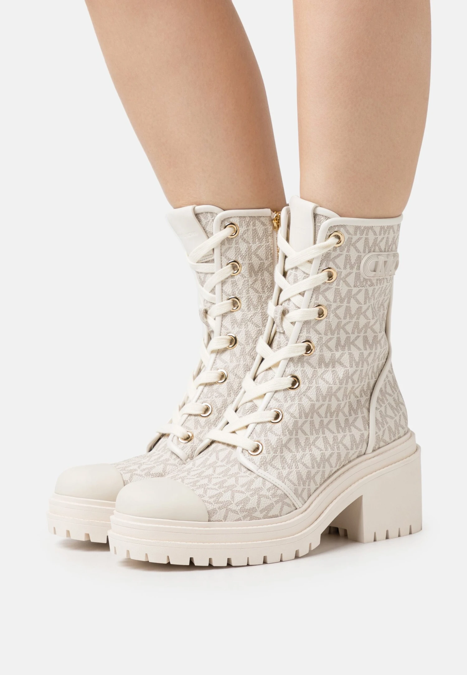 MICHAEL Michael Kors Hanley- Enkellaarsjes Met Plateauzool - Vanilla 3 MICHAEL Michael Kors Hanley- Enkellaarsjes Met Plateauzool - Vanilla