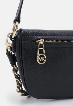 MICHAEL Michael Kors Slater Sling- Schoudertas - Black 10 MICHAEL Michael Kors Slater Sling- Schoudertas - Black -MICHAEL Michael Kors c12a2d8fd8d443239655882bb8132394