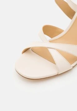 MICHAEL Michael Kors Kinsley - Sandalen Met Hoge Hak - Light Cream 15 MICHAEL Michael Kors Kinsley - Sandalen Met Hoge Hak - Light Cream -MICHAEL Michael Kors c2a4b0ecf024409f8d64c86ec6706d7f