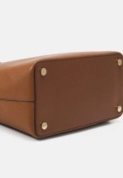 MICHAEL Michael Kors Winston Pocket Tote - Handtas - Luggage -MICHAEL Michael Kors c3471b98a54242628639bc786729e6e2