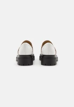 MICHAEL Michael Kors Parker Lug Loafer - Instappers - Optic White -MICHAEL Michael Kors c381d479a6214c9e9ab5a793f565474d