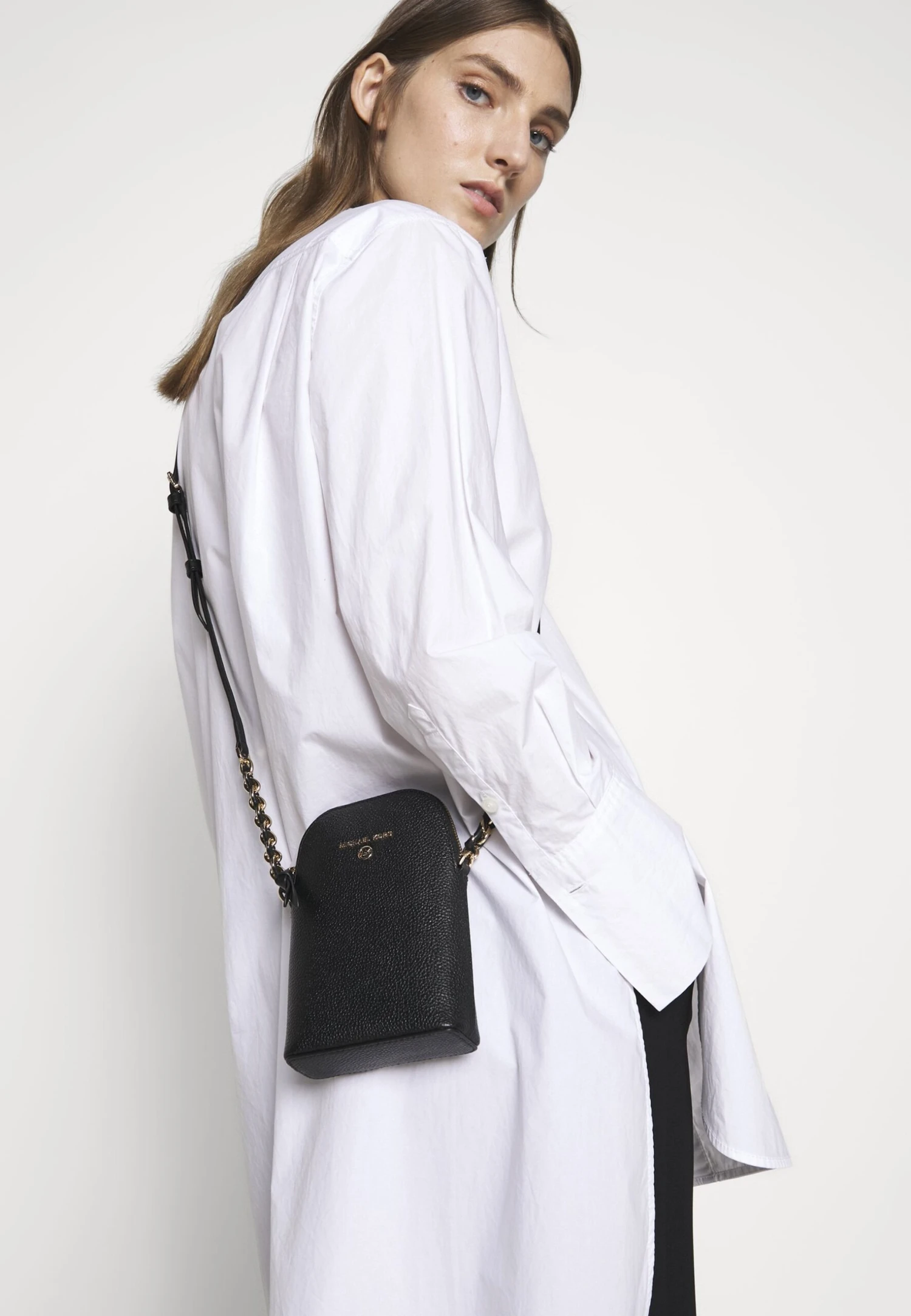 MICHAEL Michael Kors Jet Set Charm Xbody - Schoudertas - Black 4 MICHAEL Michael Kors Jet Set Charm Xbody - Schoudertas - Black - Afbeelding 2