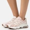 MICHAEL Michael Kors Trainer Extreme - Sneakers Laag - Pink 2 MICHAEL Michael Kors Trainer Extreme - Sneakers Laag - Pink -MICHAEL Michael Kors c6f9209a71b74b8d92ec4d61cb81e78e