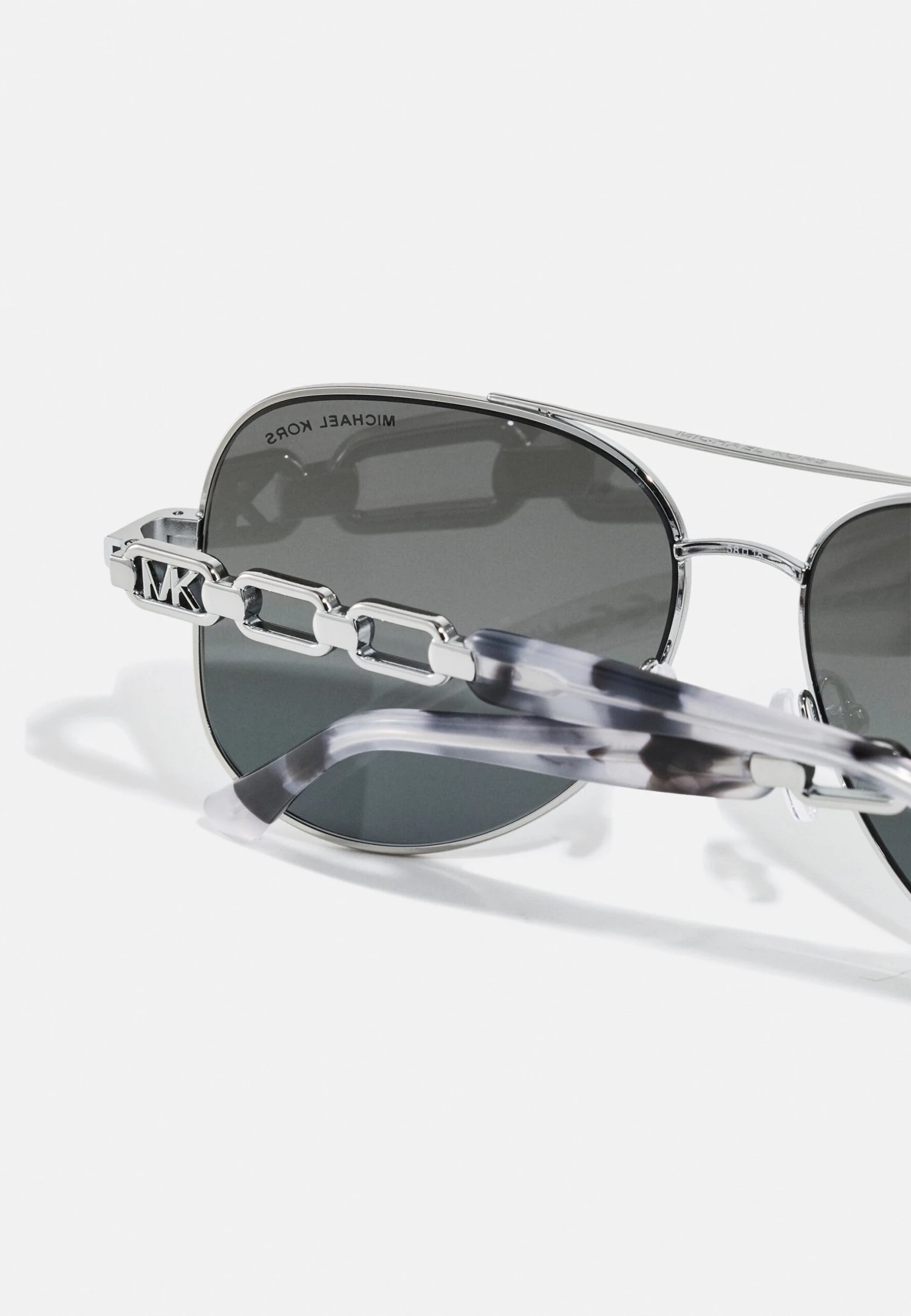 Michael Kors Chianti - Zonnebril - Silver-Coloured 5 Michael Kors Chianti - Zonnebril - Silver-Coloured - Afbeelding 3