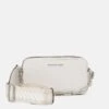 MICHAEL Michael Kors Jet Set Camra Xbody - Schoudertas - Optic White 1 MICHAEL Michael Kors Jet Set Camra Xbody - Schoudertas - Optic White -MICHAEL Michael Kors c987ccff7d8c4c54884509dd35874bda