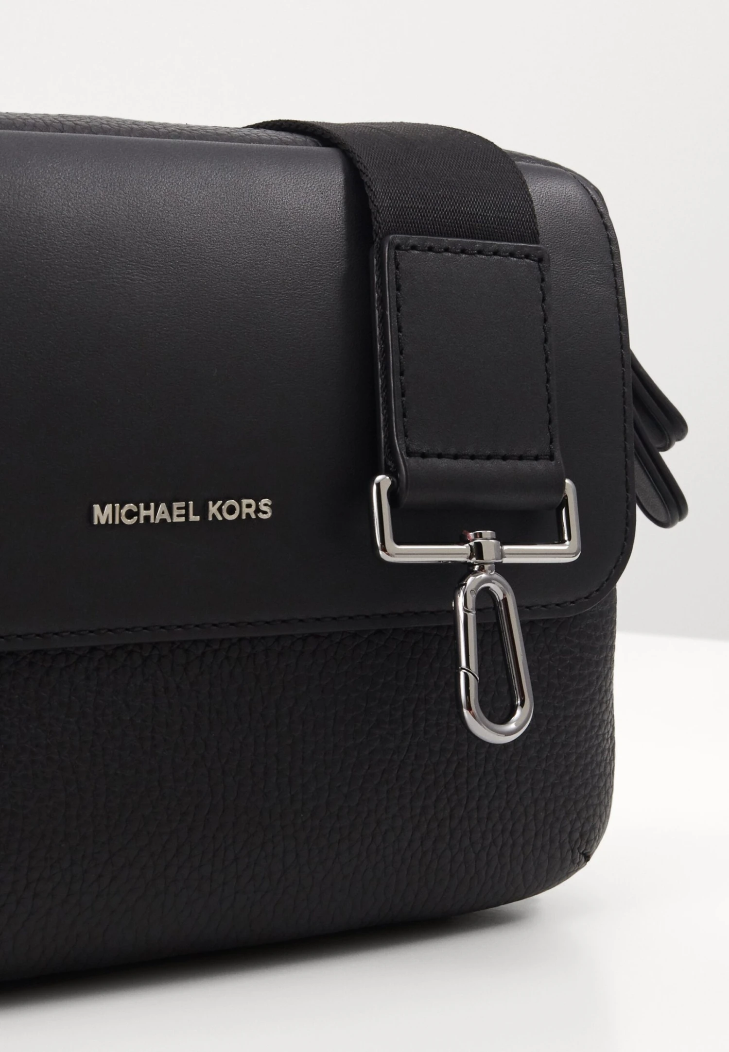 Michael Kors Utility Xbody - Schoudertas - Black 9 Michael Kors Utility Xbody - Schoudertas - Black - Afbeelding 7