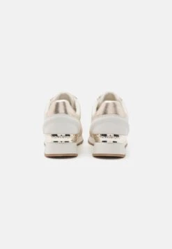 MICHAEL Michael Kors Billie Trainer - Sneakers Laag - Cream 12 MICHAEL Michael Kors Billie Trainer - Sneakers Laag - Cream -MICHAEL Michael Kors cb7448299807433b8ed853d2ae436185