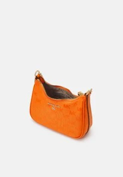 MICHAEL Michael Kors Jet Set Charm Chain Pouchette - Handtas - Apricot -MICHAEL Michael Kors cd8901d0203945bdb1fc30af360ad0c8