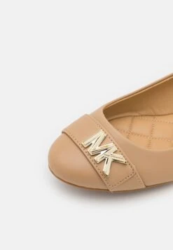 MICHAEL Michael Kors Jilly Ballet - Ballerina'S - Camel 15 MICHAEL Michael Kors Jilly Ballet - Ballerina'S - Camel -MICHAEL Michael Kors ce55870c96ee4cda97e956ed42486d5e
