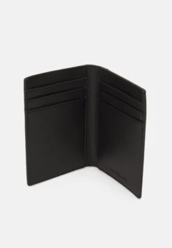 Michael Kors Folding Card Case Unisex - Portemonnee - Black 8 Michael Kors Folding Card Case Unisex - Portemonnee - Black -MICHAEL Michael Kors d0fdd81179494c88a46ce7503d4433b3