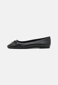 MICHAEL Michael Kors Nori Flat - Ballerina'S - Black 10 MICHAEL Michael Kors Nori Flat - Ballerina'S - Black -MICHAEL Michael Kors d7e0bd6e58b74a148d6a07b152431a8d