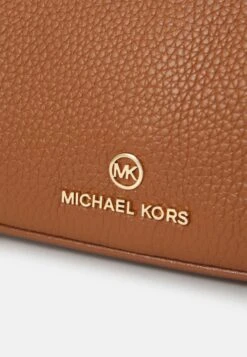 MICHAEL Michael Kors Piper Pouchette - Handtas - Luggage 11 MICHAEL Michael Kors Piper Pouchette - Handtas - Luggage -MICHAEL Michael Kors d7fd5d4f0b0c4fdba8f29631e8b58dd3