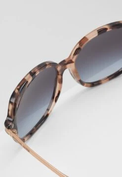 Michael Kors Zonnebril - Havana 9 Michael Kors Zonnebril - Havana -MICHAEL Michael Kors d8436cdfa19743e197a99bca8aa9dacb