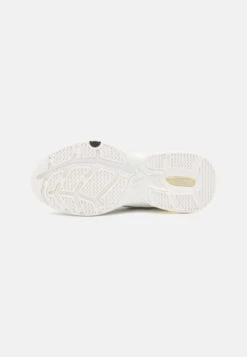 MICHAEL Michael Kors Kit Trainer Extreme - Sneakers Laag - Black 14 MICHAEL Michael Kors Kit Trainer Extreme - Sneakers Laag - Black -MICHAEL Michael Kors d91bb927a2c043509f728b56471f36b9