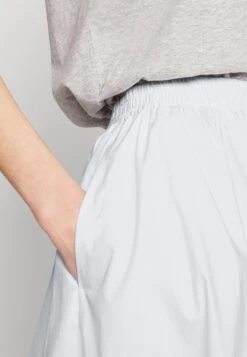 MICHAEL Michael Kors Pull On - A-Lijn Rok - White 15 MICHAEL Michael Kors Pull On - A-Lijn Rok - White -MICHAEL Michael Kors dbd6f473f94b47f189f83f183b58c8ac