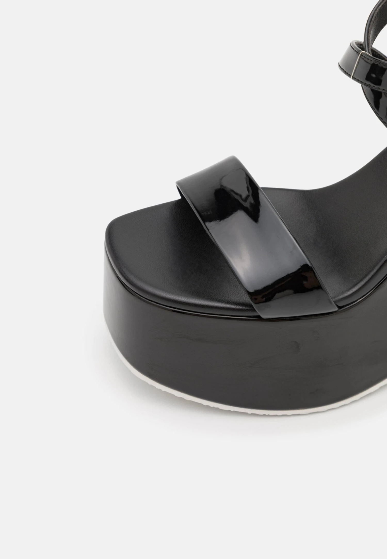 MICHAEL Michael Kors Paola Wedge - Sandalen Met Plateauzool - Black 9 MICHAEL Michael Kors Paola Wedge - Sandalen Met Plateauzool - Black - Afbeelding 7