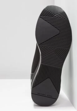 MICHAEL Michael Kors Skyler - Sneakers Hoog - Black 15 MICHAEL Michael Kors Skyler - Sneakers Hoog - Black -MICHAEL Michael Kors dc876dfa99244b2bbf36d7768edee400