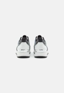 MICHAEL Michael Kors Allie Stride Trainer - Sneakers Laag - Black/Optic White 12 MICHAEL Michael Kors Allie Stride Trainer - Sneakers Laag - Black/Optic White -MICHAEL Michael Kors e0e908f3bf6c48529d8130d251678f4e