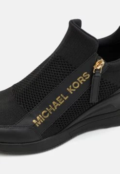 MICHAEL Michael Kors Willis Wedge Trainer - Sneakers Laag - Black 15 MICHAEL Michael Kors Willis Wedge Trainer - Sneakers Laag - Black -MICHAEL Michael Kors e24ec7ad020846679547010f9bee6877