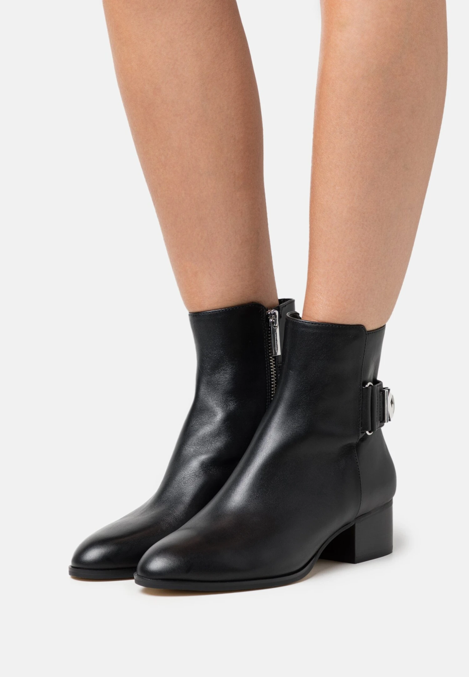 MICHAEL Michael Kors Madelyn Bootie - Korte Laarzen - Black 3 MICHAEL Michael Kors Madelyn Bootie - Korte Laarzen - Black