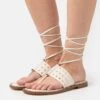 MICHAEL Michael Kors Jagger Flat - Teensandalen - Light Cream 1 MICHAEL Michael Kors Jagger Flat - Teensandalen - Light Cream -MICHAEL Michael Kors ea073caf39814174ab723da0c1280f82