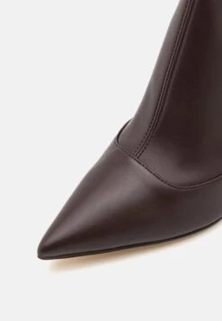 MICHAEL Michael Kors Clara- Korte Laarzen - Chocolate -MICHAEL Michael Kors f2587adbc51744dbaf489c38bbc0518d