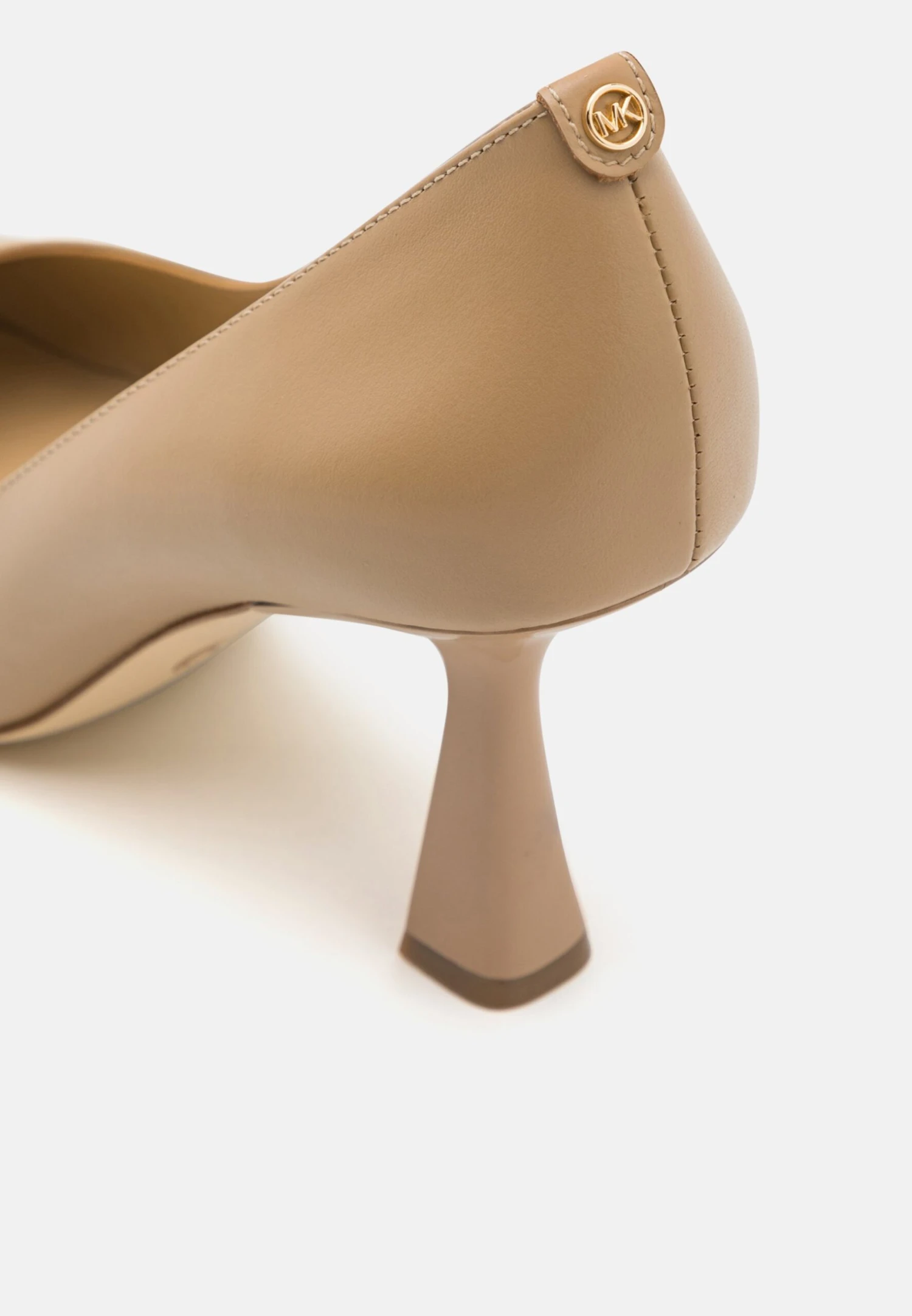 MICHAEL Michael Kors Clara- Klassieke Pumps - Camel 9 MICHAEL Michael Kors Clara- Klassieke Pumps - Camel - Afbeelding 7