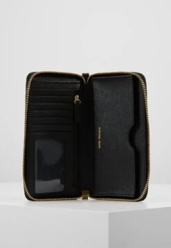 MICHAEL Michael Kors Jet Flat Case - Portemonnee - Black 13 MICHAEL Michael Kors Jet Flat Case - Portemonnee - Black -MICHAEL Michael Kors fda12c3c51d647c3a04fe56923a2345d