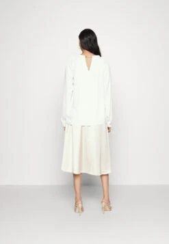 MICHAEL Michael Kors Chain Cut Out Top - Blouse - White 10 MICHAEL Michael Kors Chain Cut Out Top - Blouse - White -MICHAEL Michael Kors fe84b31c6e7a4c9f856e24b72b138d1f